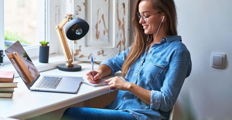 How To Write A Selling Copy Using The AIDA Model